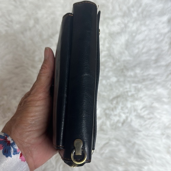 Pola Convenience Wallet - Picture 8 of 8